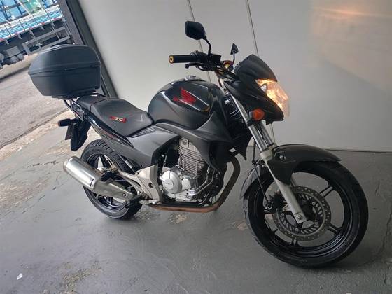 HONDA CB 300R HONDA CB 300R